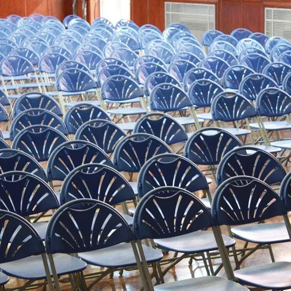 168 x Classic Fan Back Folding Chair Bundle   Trolley